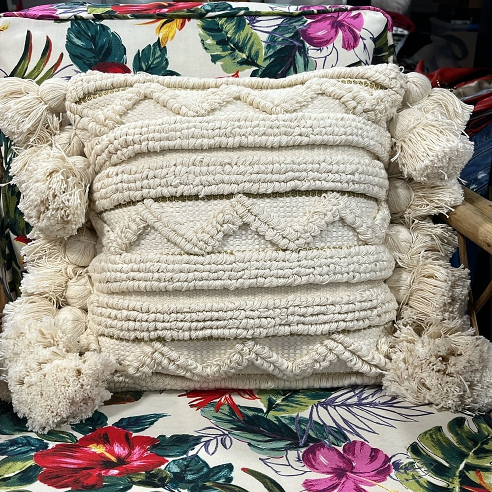 BLOOMINGVILLE decorative cushion, ecru and gold, great condition.